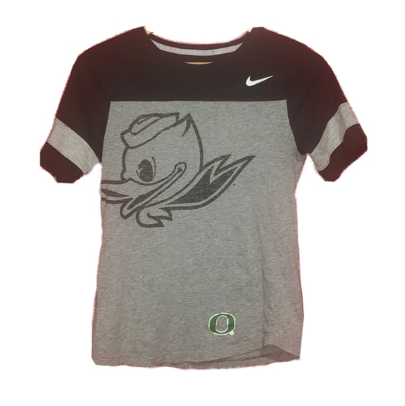 grey duck nike